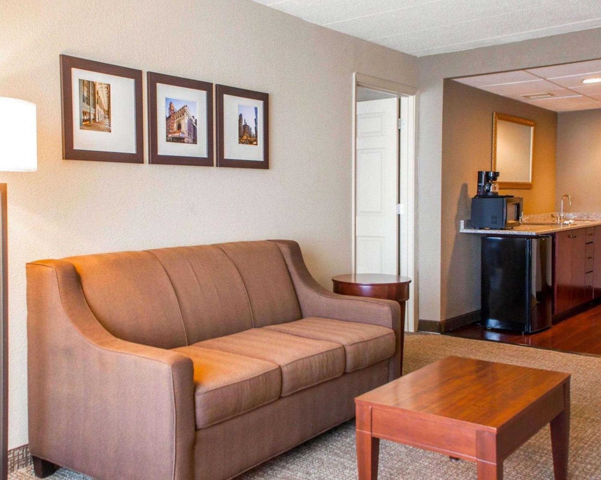 Quality Inn & Suites Orland Park - Chicago Exteriér fotografie