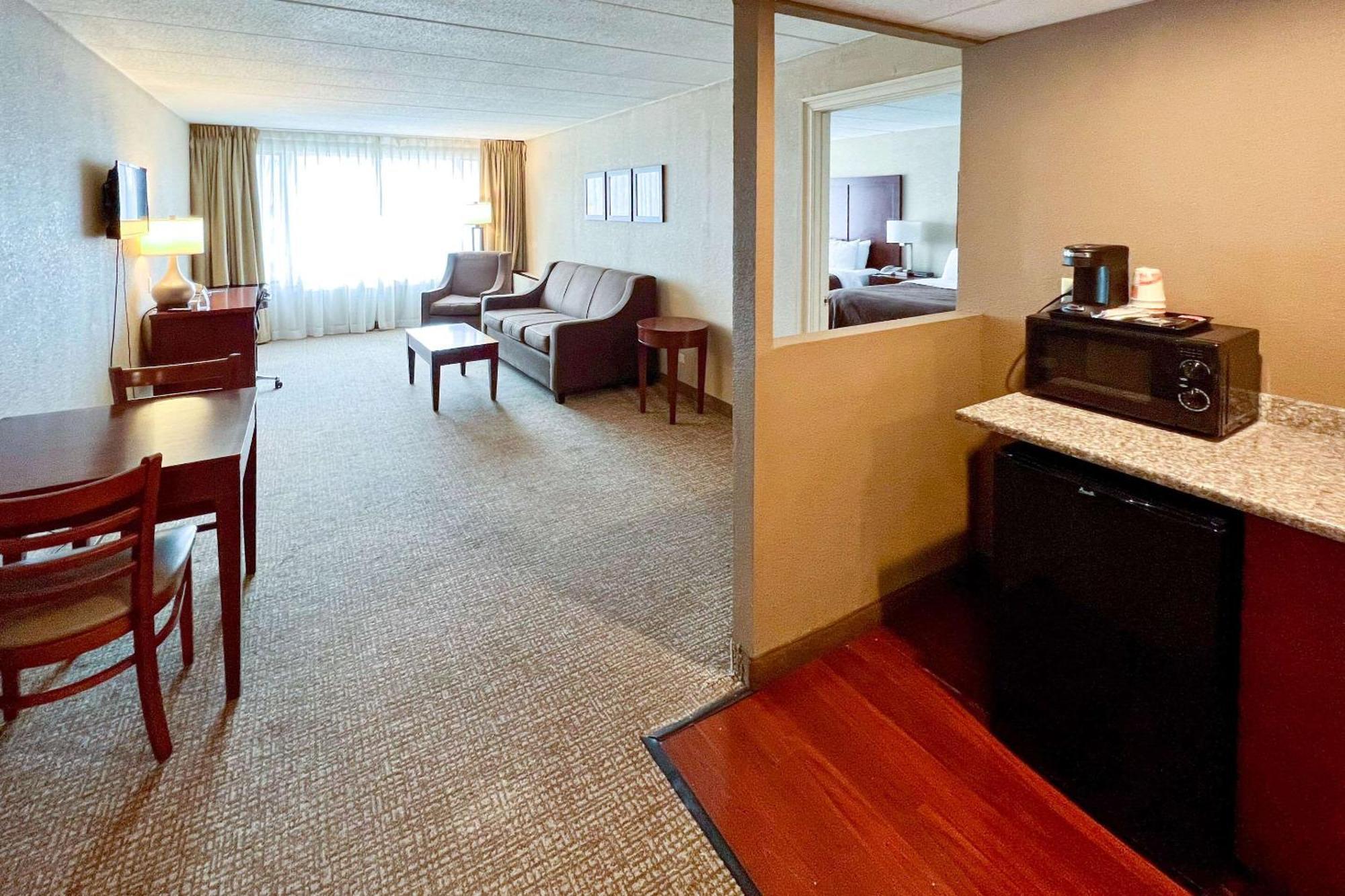 Quality Inn & Suites Orland Park - Chicago Exteriér fotografie